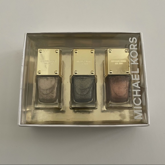 Michael Kors Set - Picture 2 of 2